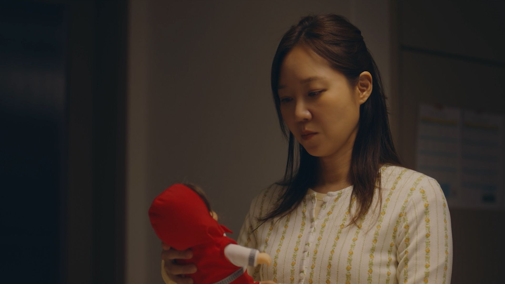 [유부녀 킬러] 4회 제일 위험한 포지션인 거네요. 포스터